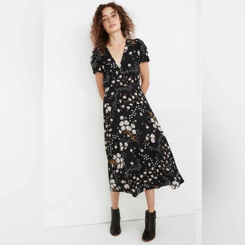 MADEWELL Puff-Sleeve Wrap-Front Midi Dress in Black Polka Daisies. Size 2.